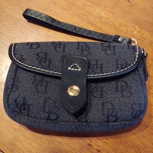 Dooney & Bourke wristlet, final price